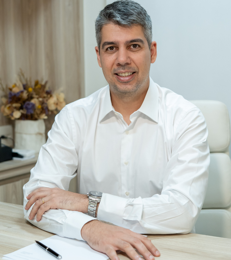 Dr. Mauricio Lacerda (28)